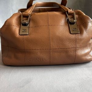 Vintage Chanel bag. Preowned in good condition.